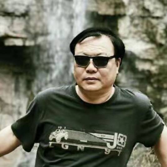 尤浩（中国书法家协会会员）