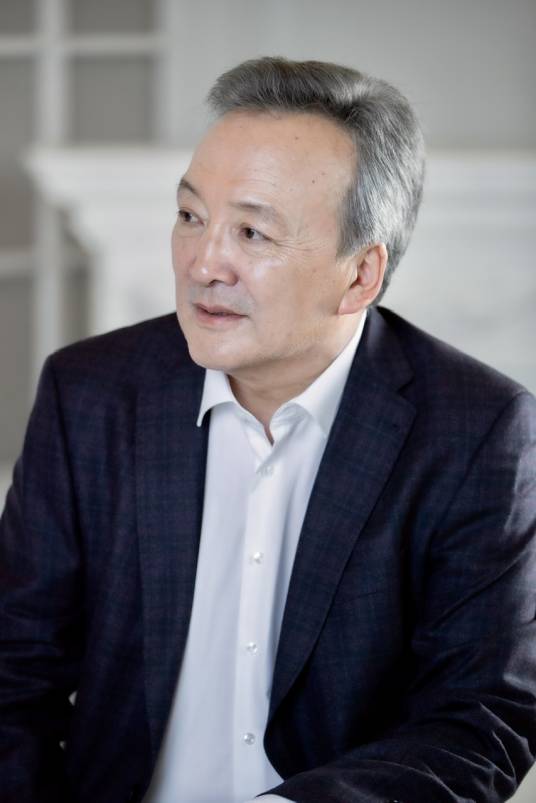 丹嘎苏伦·恩赫巴特