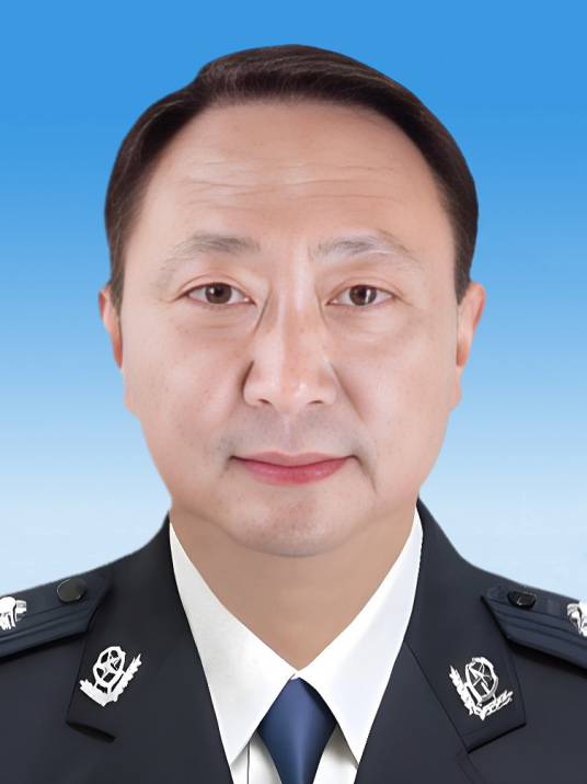 张颖（天津市公安局特勤局原局长）