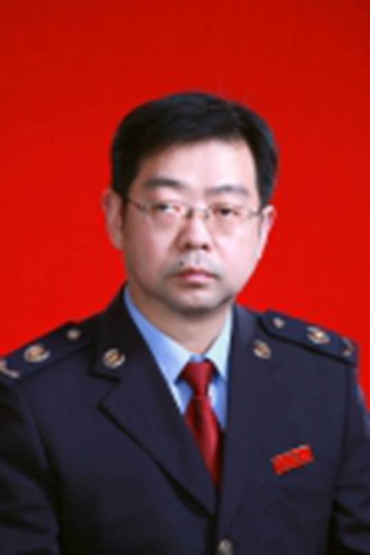 黄强（国家税务总局武汉市税务局党委委员、副局长）