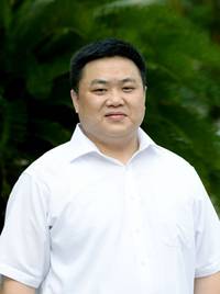 肖春（共青团湖南省娄底市委书记）