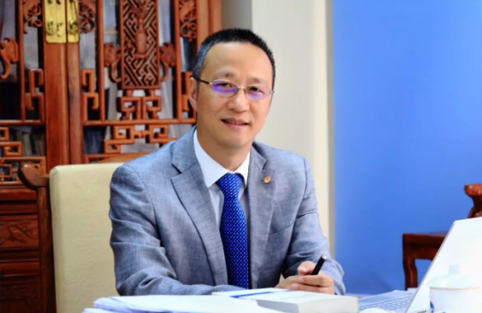 游闽键