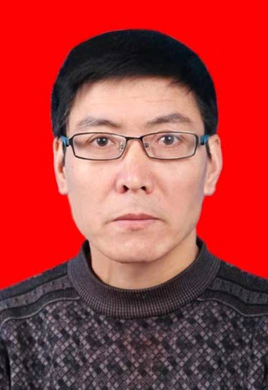 刘承林（如东承林红木艺术精品雕刻工作室艺术总监）
