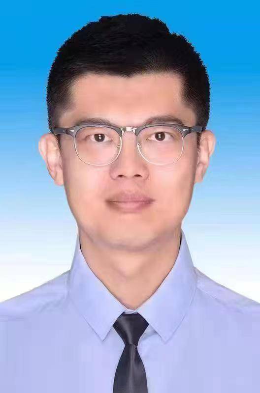 伊德尔（内蒙古自治区呼和浩特市能源局局长）