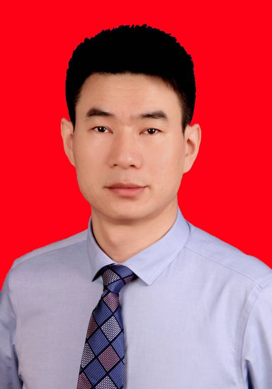 梁鸿（陕西省石泉县委副书记，县政府党组书记、县长）