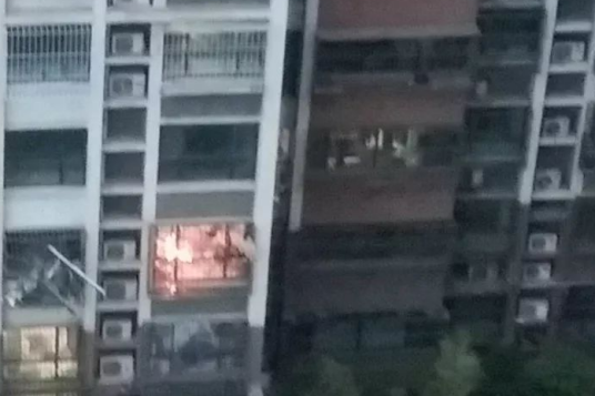 2·21唐山小区爆燃事件