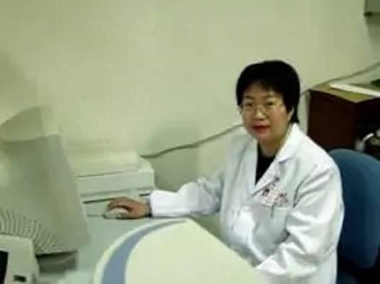 张秀萍（广州医学院附属肿瘤医院放疗科主任）