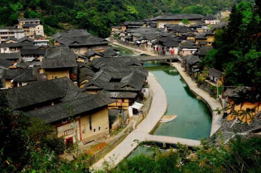 塔下村（广东省潮州市潮安区金石镇下辖村）