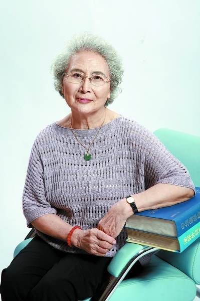 袁霞（中国女演员、八一电影制片厂一级演员）