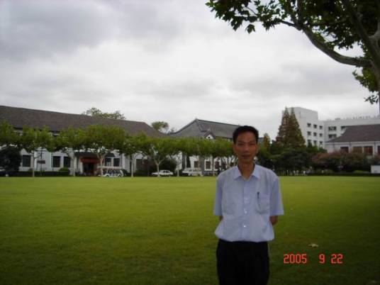 陈道明（华侨大学外国语学院院长（2002年3月-2012年7月））