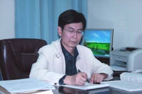 张景明（陕西中医药大学副教授）