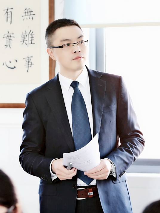 孙杰（清华大学博士，江苏省“333高层次人才培养工程”培养对象，苏州市高中思政、职教思政教研员）