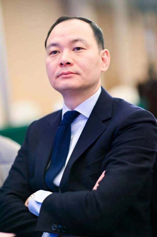金麟（上海市黄浦区侨联副主席）
