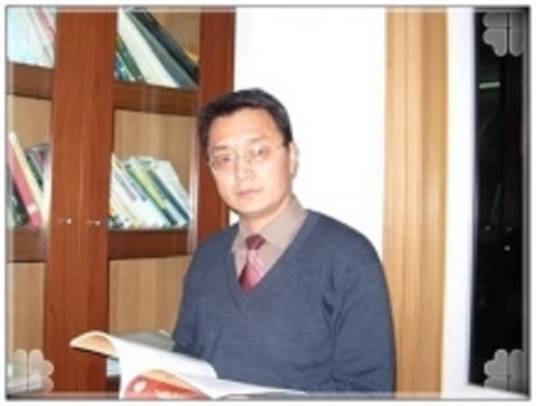 王树明（华东师范大学教授）