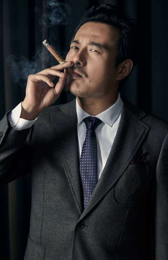 严丰（中国内地男演员、编剧、导演）