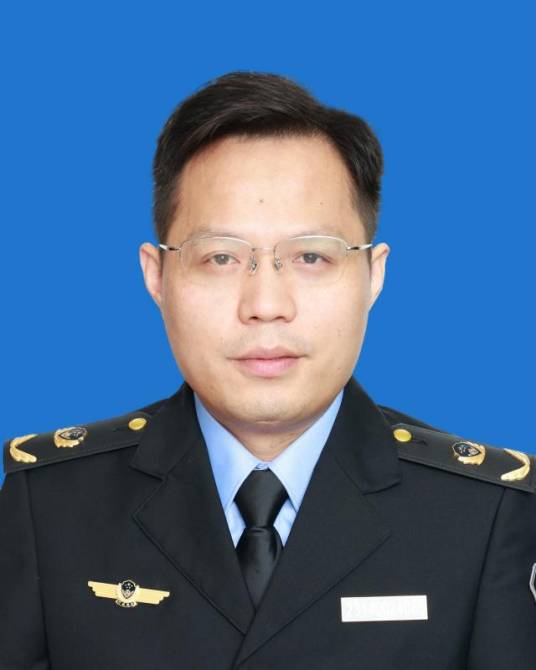 瞿铭（四川省达州市应急管理局党委委员、机关党委书记）