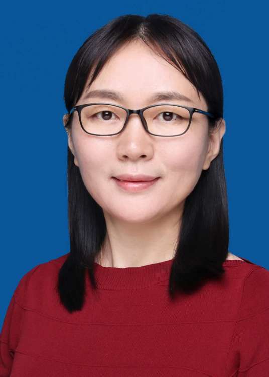 邱爽（浙江大学教授）