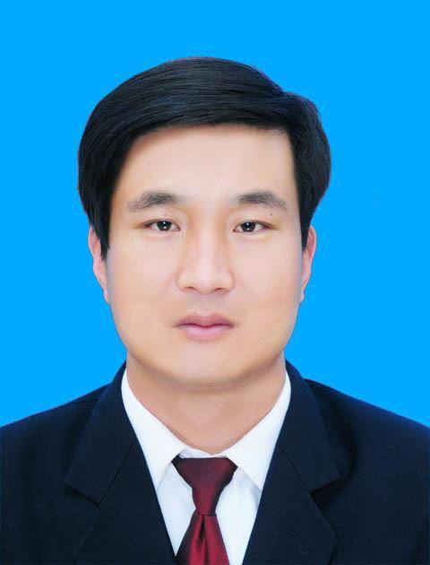 李春雷（中共赤峰市巴林右旗委副书记、旗人民政府旗长）