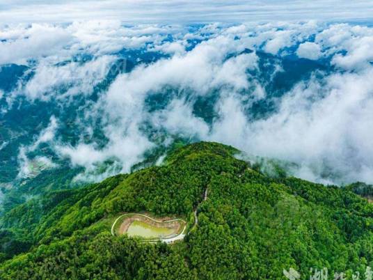 九华山（湖北省十堰市九华山）
