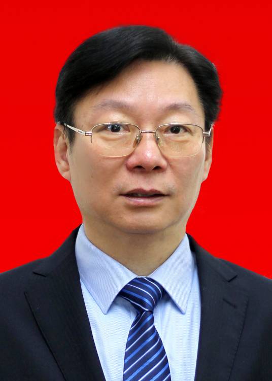 陈必昌（上海市第十五届人大会常委会委员、监察和司法委员会委员、代表资格审查（人事任免工作）委员会委员）