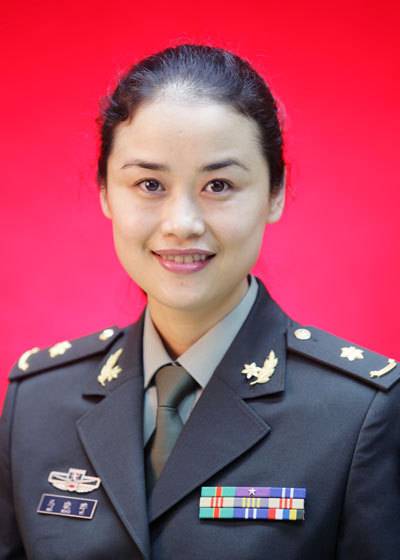 马晓晔（海军军医大学附属长征医院眼科副主任医师）