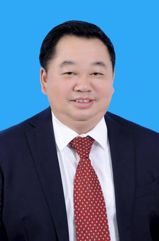 龙金毓