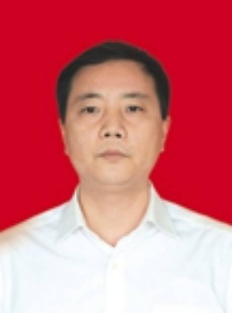 曾嵘（湖南省株洲市石峰区人大常委会副主任、区计生协会会长（兼））