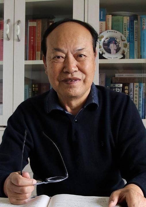 卢芳（中国中医科学院学部委员、国医大师、哈尔滨市中医医院主任医师、教授）