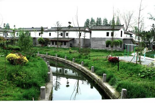 青杠树村