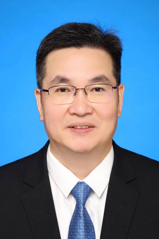 邓卫平（湖南省商务厅党组成员、副厅长）