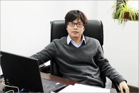 赵俊（复旦大学物理学系教授）