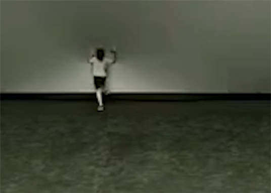 5·1东莞男童脚踢电影屏幕事件