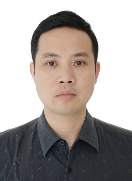 周金辉（江西省共青城市委常委，市政府常务副市长、党组副书记）