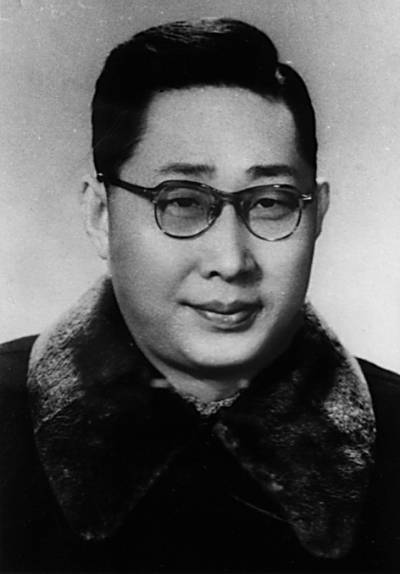 胡华（中共党史学科的重要奠基人和开拓者）