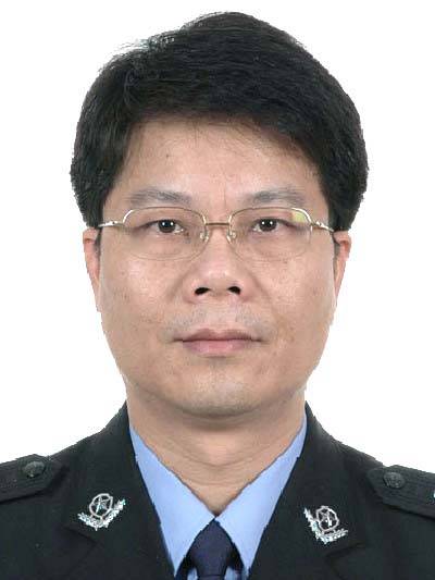 谢鹏飞（广东省珠海市公安局党委委员、副局长）