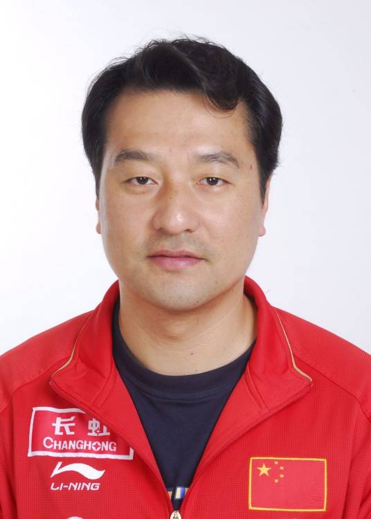 陈彬（中国乒乓球女队教练）
