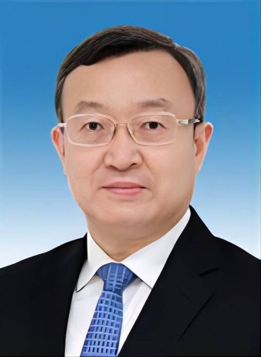 王受文