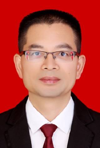 王强（重庆市合川区政协提案委员会主任）