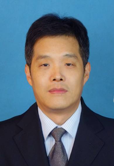 刘中民（上海外国语大学中东研究所教授）