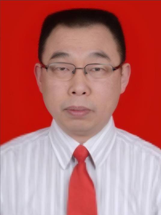 陈平（中南大学湘雅二医院呼吸内科主任医师）