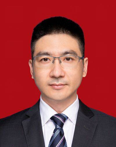 朱丹（广东省潮州市政府党组成员、副市长）