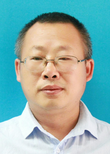 王长明（四川民族学院农旅学院原院长）