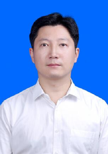 李旭丹（江西省赣州市兴国县委副书记）