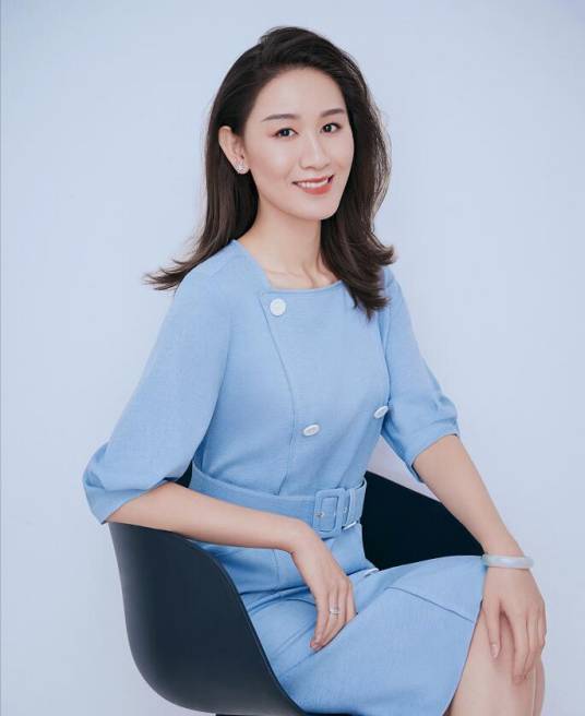 唐婧（中央广播电视总台《经济之声》主持人、记者）