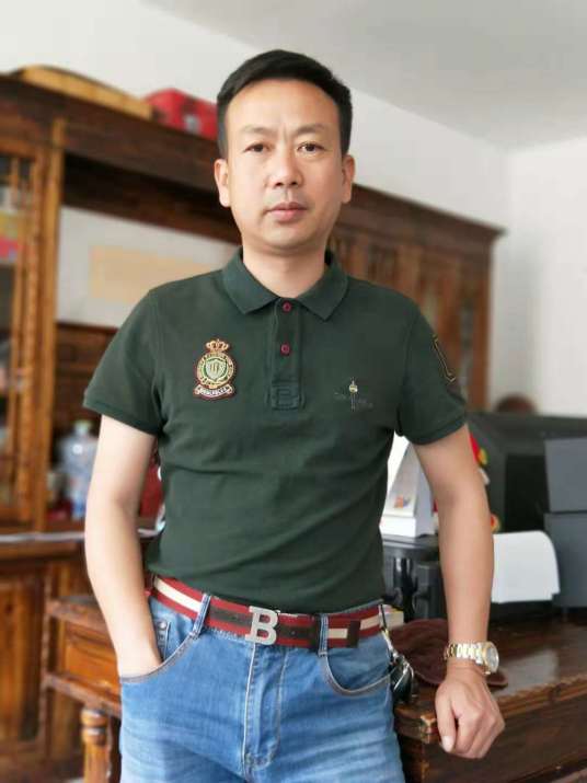 罗伟平（江西省书法家协会会员）