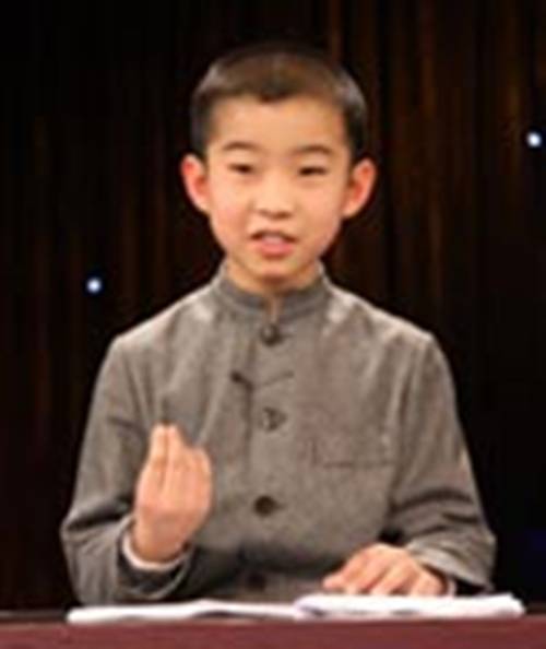 九岁“演讲帝”和他的父亲