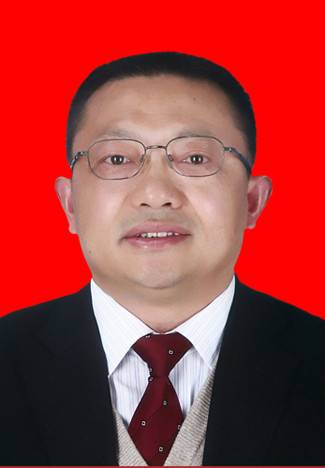 陈汉华（竹山县人民政府原副县长）