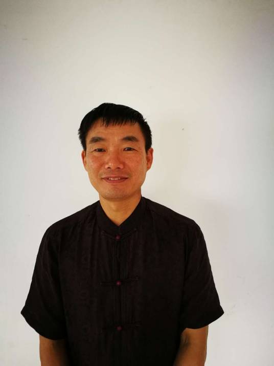 周国华（杭州市民间工艺大师）