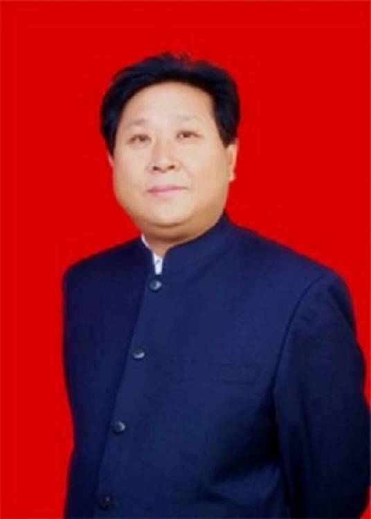 秦建国（秦氏呼吸器发明人）
