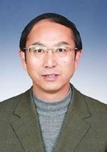 崔明（云南省地方金融监督管理局原副局长）